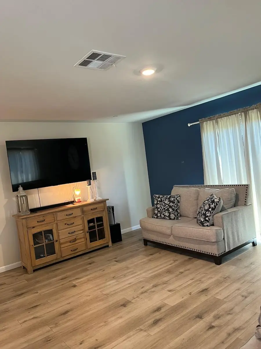 561 Fir Avenue, Sanger, CA 93657 - #3