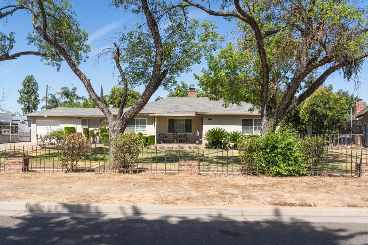 4535 N Delno Avenue, Fresno, CA 93705 - #1