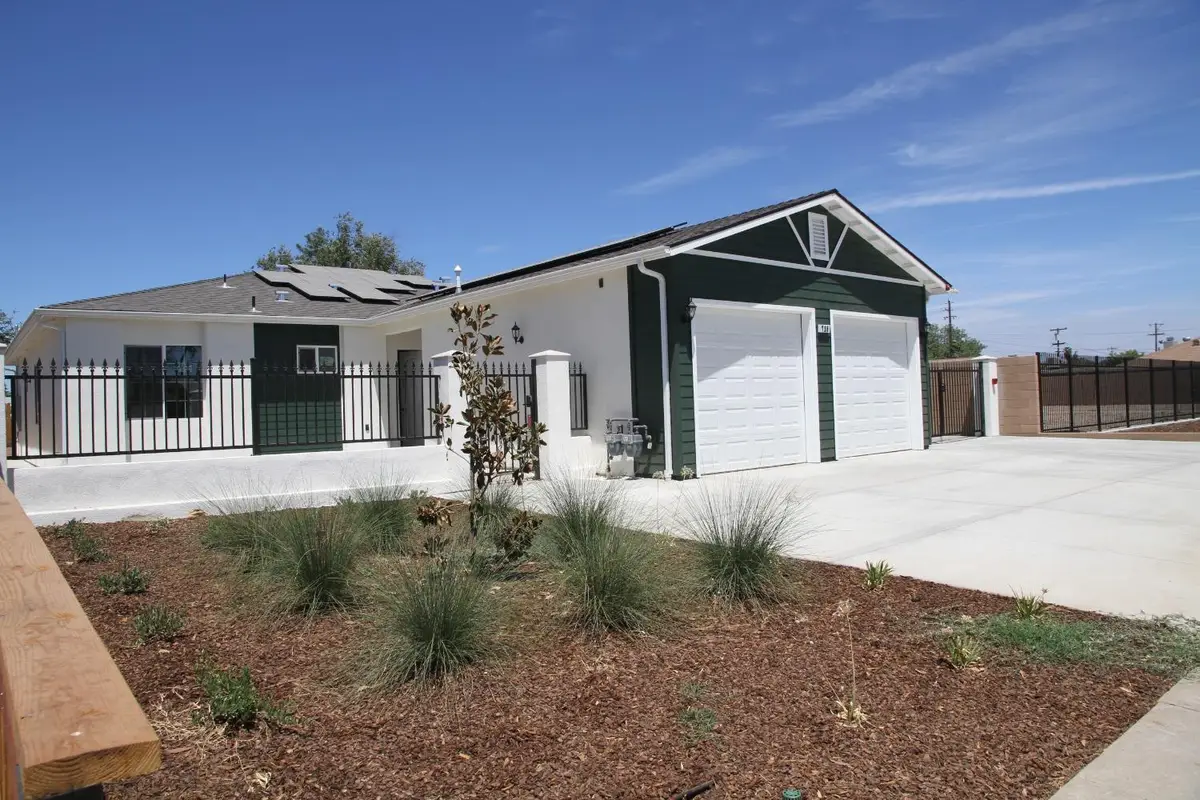 728 W Vassar, Fresno, CA 93705 - #1
