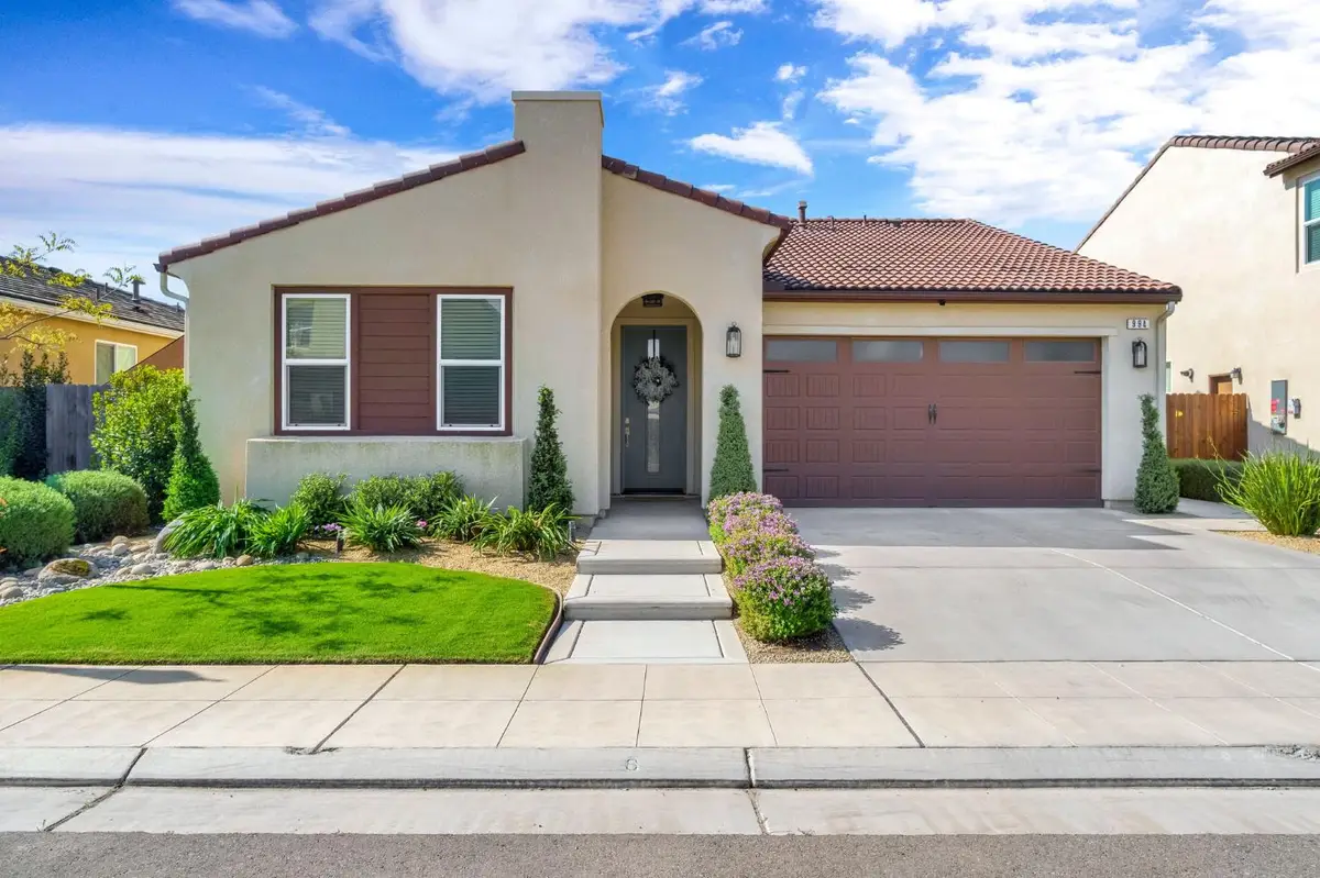 994 Groveland Avenue W, Madera, CA 93636 - #1