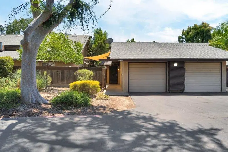 64 W Sierra Avenue #102, Fresno, CA 93704 - #2
