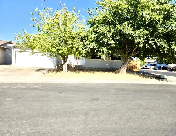 1445 Fordham Avenue, Clovis, CA 93611