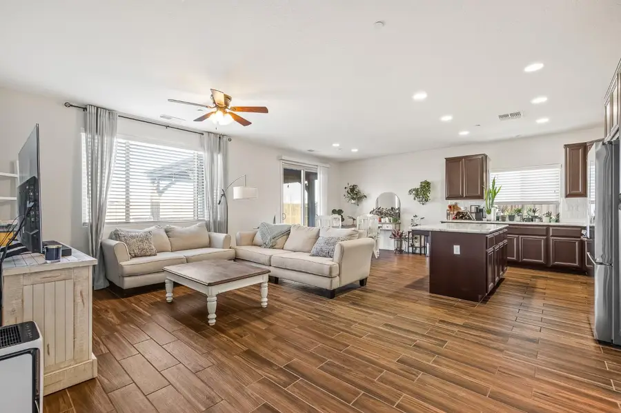 2524 S Grand Street, Visalia, CA 93292 - #3