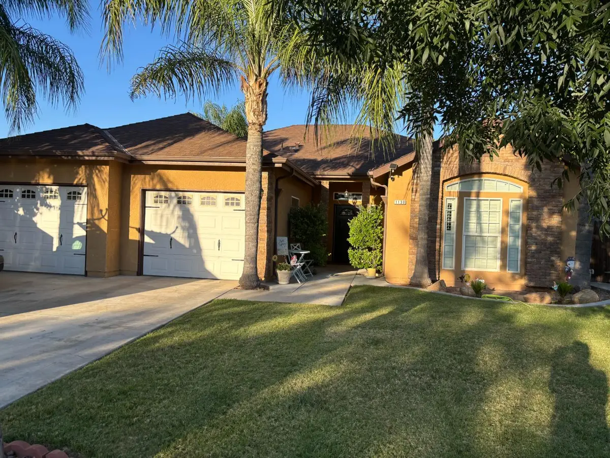 1130 N Steven Avenue, Reedley, CA 93654 - #1