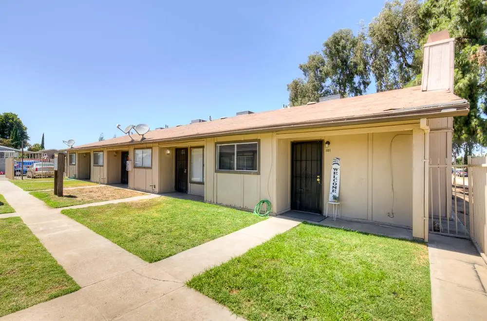 3449 N Marks Avenue, Fresno, CA 93722 - #1