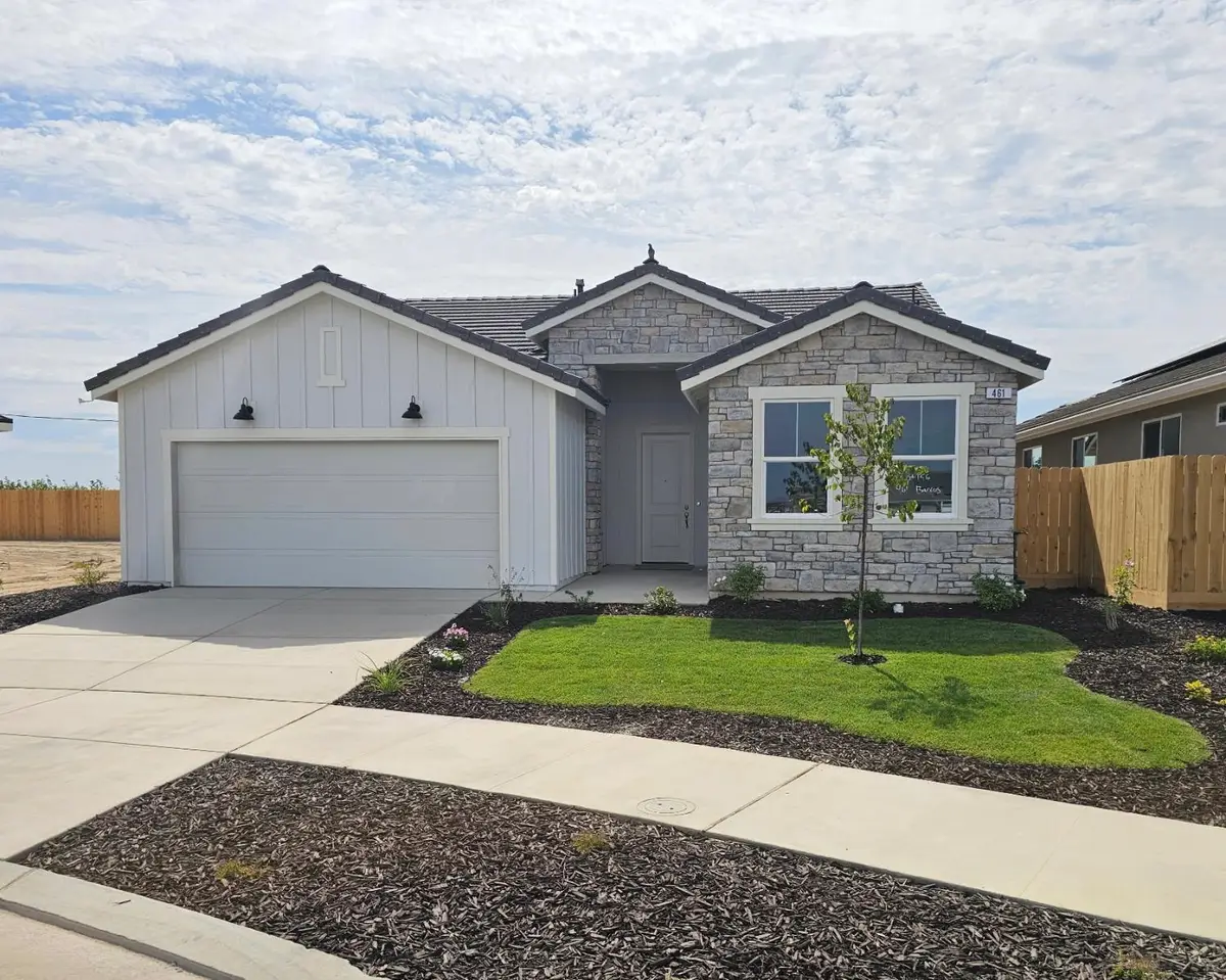 461 S Barcus Avenue, Kerman, CA 93630 - #1