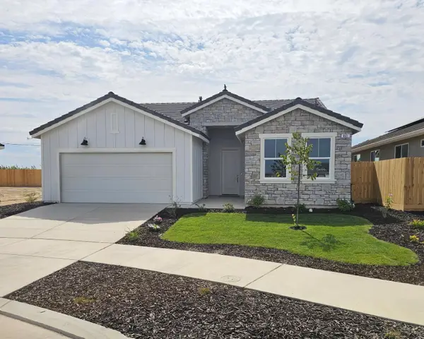 461 S Barcus Avenue, Kerman, CA 93630