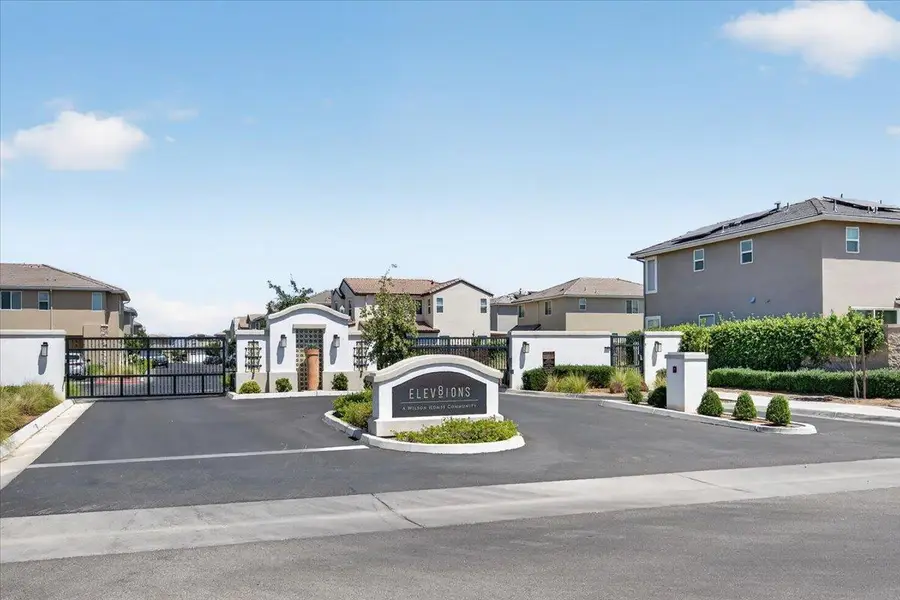 3762 Greystoke, Clovis, CA 93619 - #3