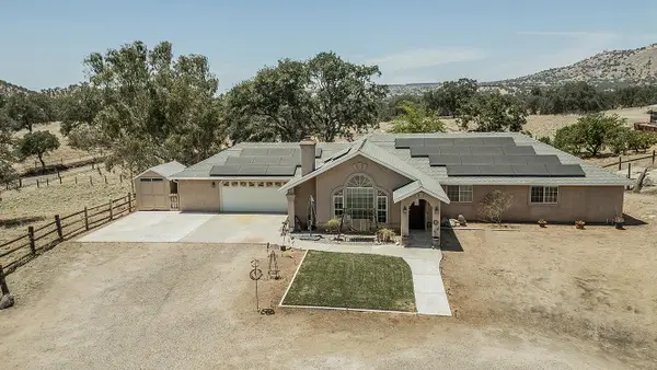 14176 Oak View Drive, Prather, CA 93651
