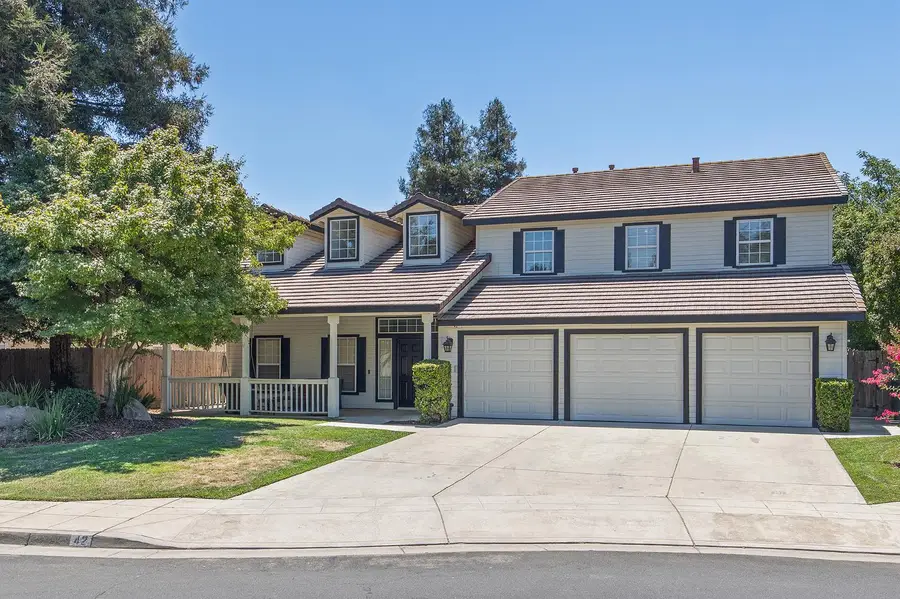 42 Chennault, Clovis, CA 93611 - #2