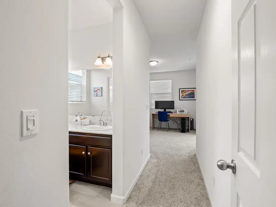 3047 Austin Lane, Clovis, CA 93619 - #3