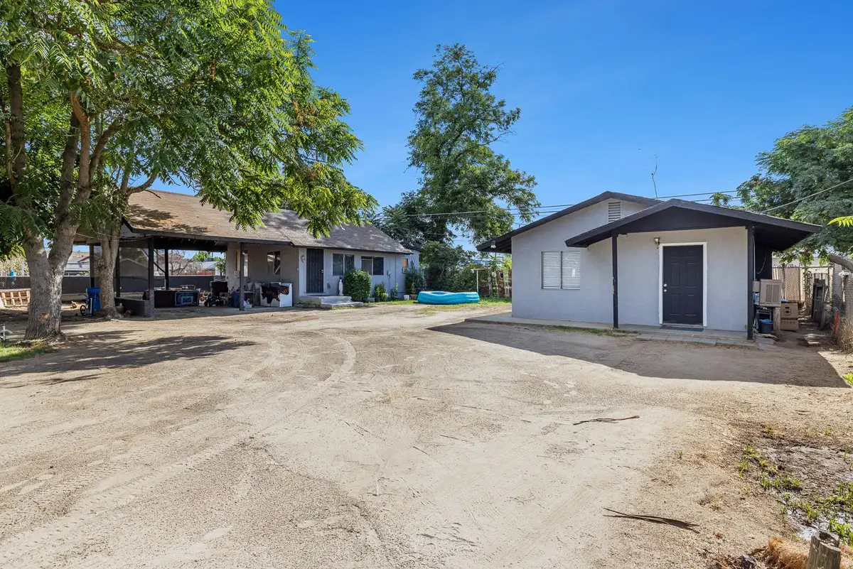 1222 Olive Avenue, Sanger, CA 93657 - #1