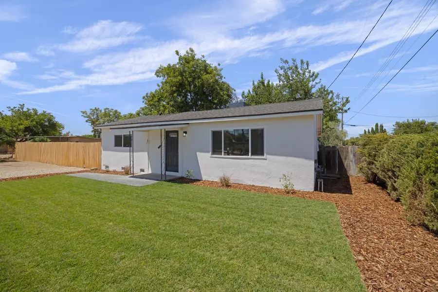 1001 12th Street, Orange Cove, CA 93646 - #2
