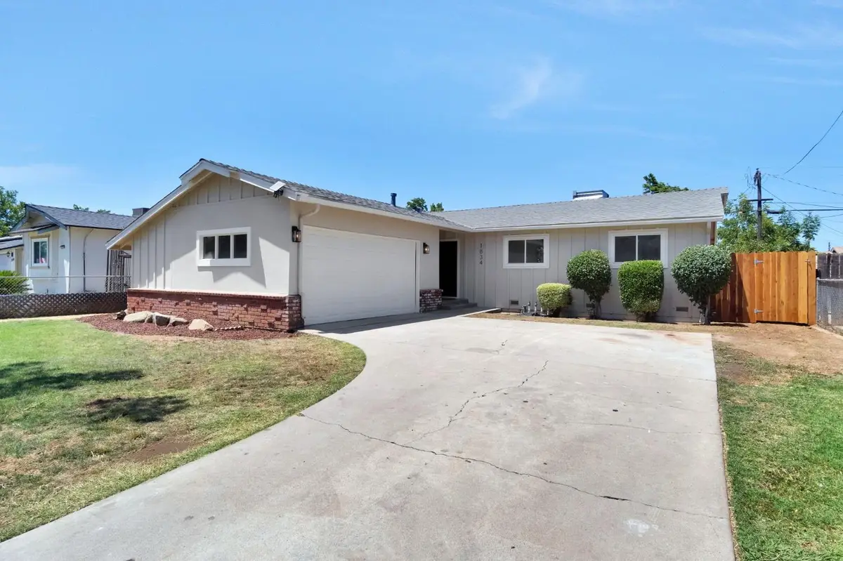1834 S Backer Avenue, Fresno, CA 93702 - #1