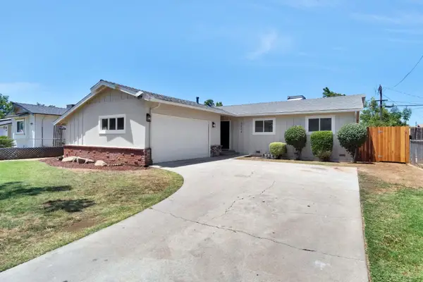 1834 S Backer Avenue, Fresno, CA 93702