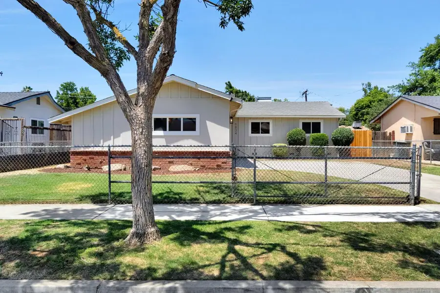 1834 S Backer Avenue, Fresno, CA 93702 - #2