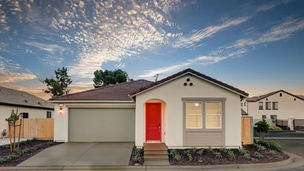 2474 E Okeefe Drive, Fresno, CA 93720