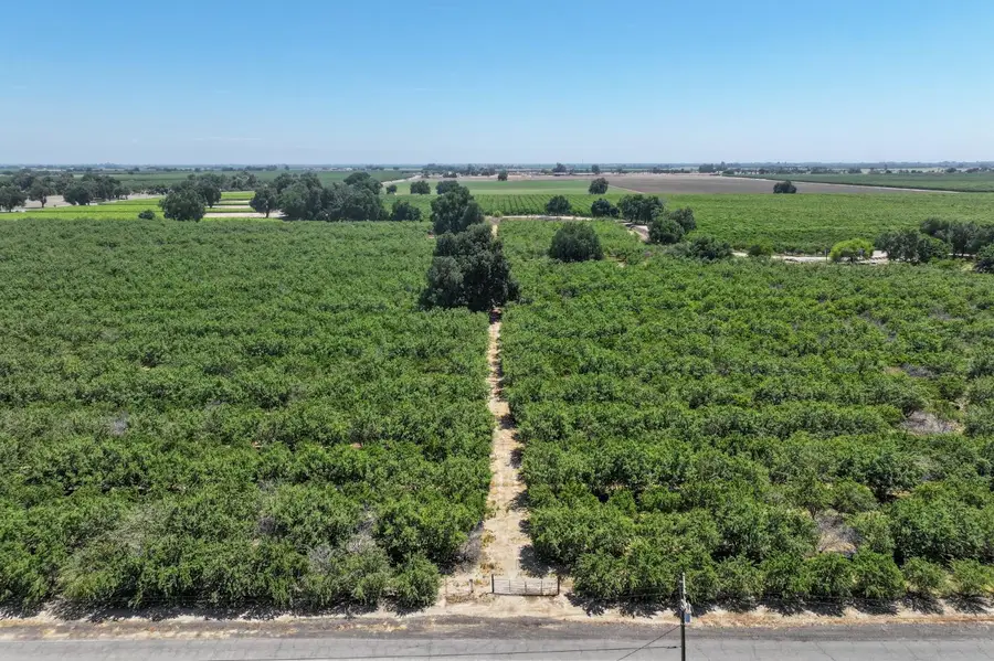 9031 21st Avenue, Lemoore, CA 93245 - #3