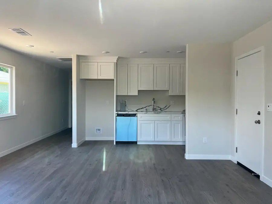 929 W 6th Street #2, Merced, CA 95341 - #3