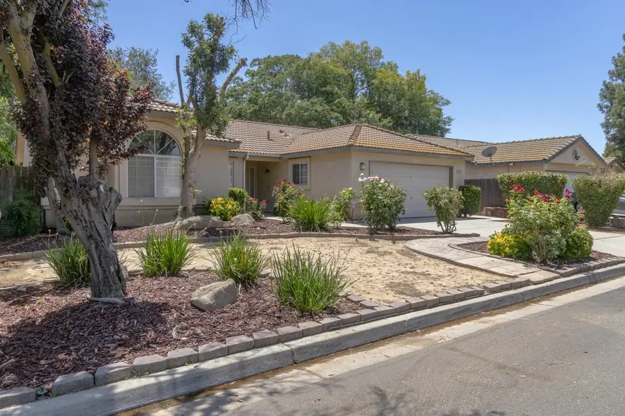 5438 N State Street, Fresno, CA 93722 - #2