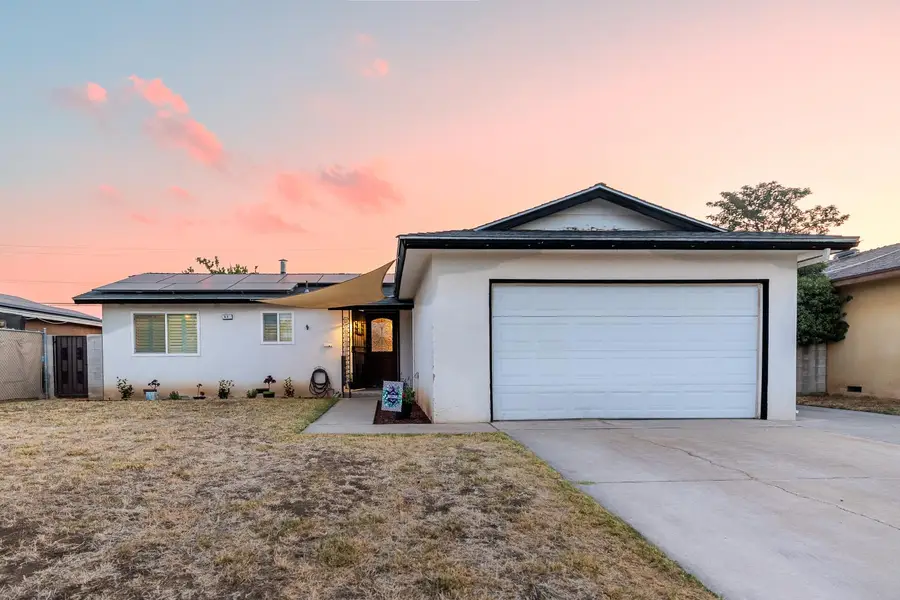 61 W Rall, Clovis, CA 93612 - #2