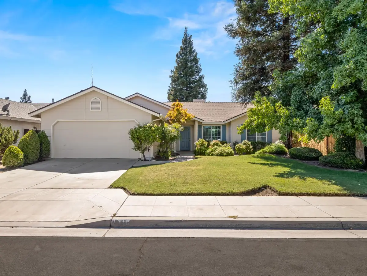 2313 N Milburn Avenue, Fresno, CA 93722 - #1