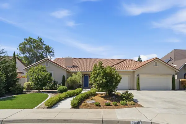 2038 Austin Avenue, Clovis, CA 93611