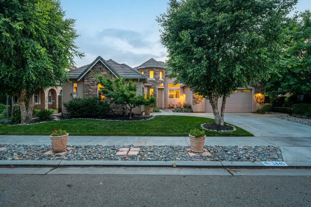 1840 N Duke Avenue, Clovis, CA 93619 - #1