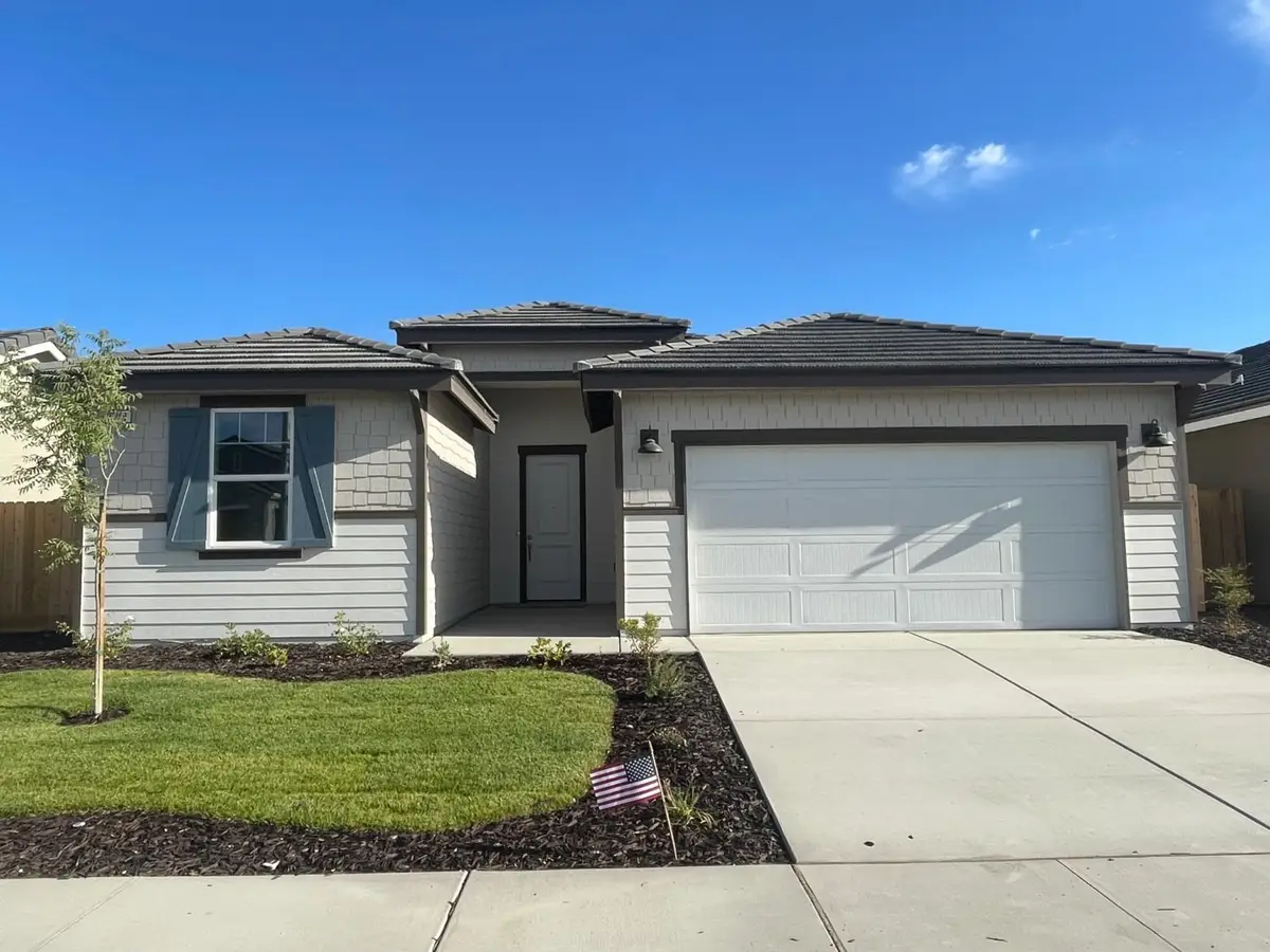 16249 W David Ave, Kerman, CA 93630 - #1