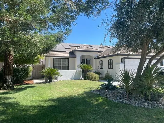 5932 W Monte Verde Avenue N, Visalia, CA 93277 - #1