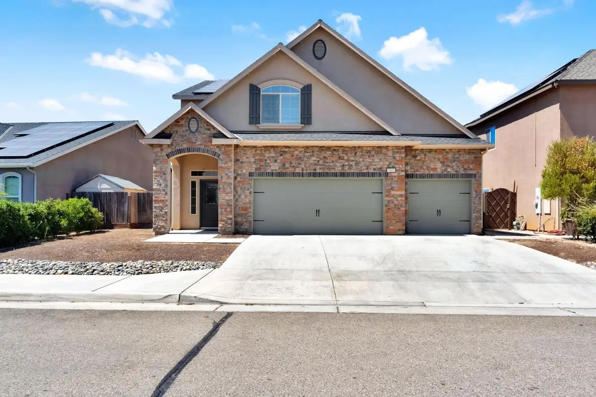 3885 Alamos Avenue, Clovis, CA 93619 - #1