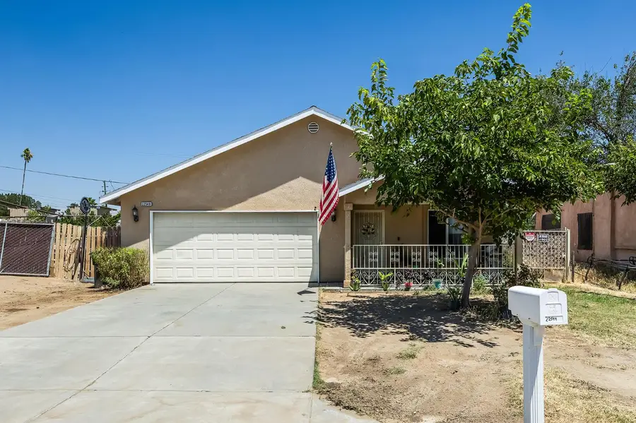 22549 Fir Street, Chowchilla, CA 93610 - #2