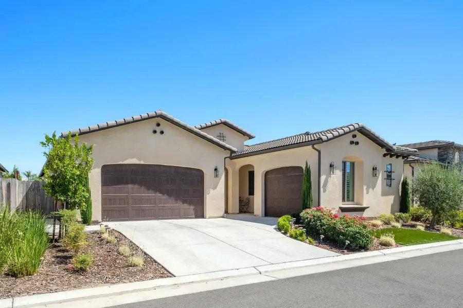 11298 N Via San Toma Drive, Fresno, CA 93730 - #2