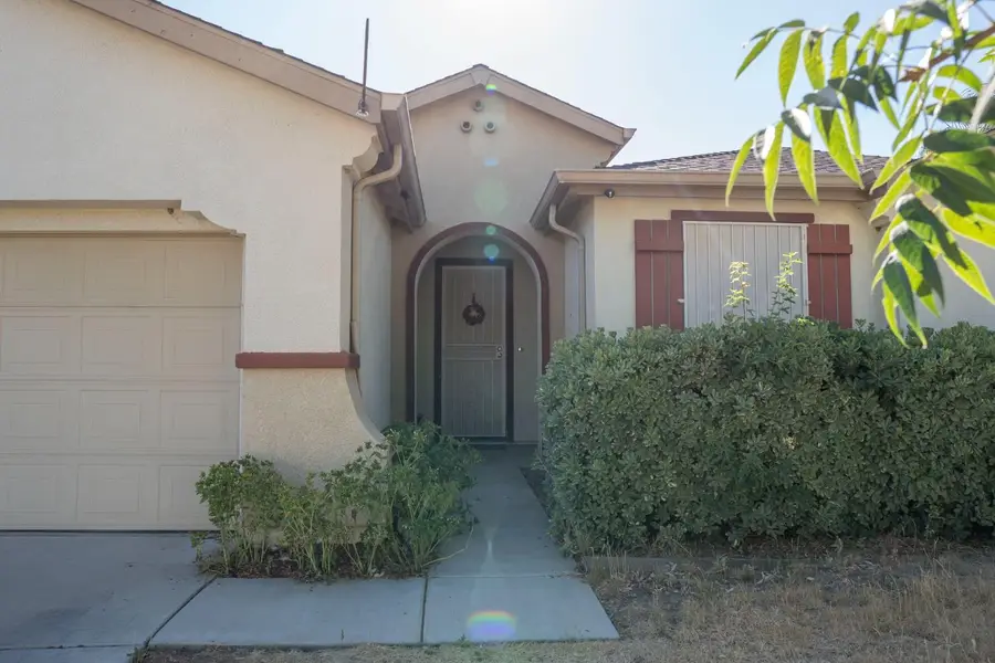 2358 S Rachel Avenue, Fresno, CA 93725 - #2