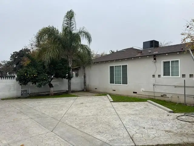 5225 E Belmont Avenue, Fresno, CA 93727 - #2