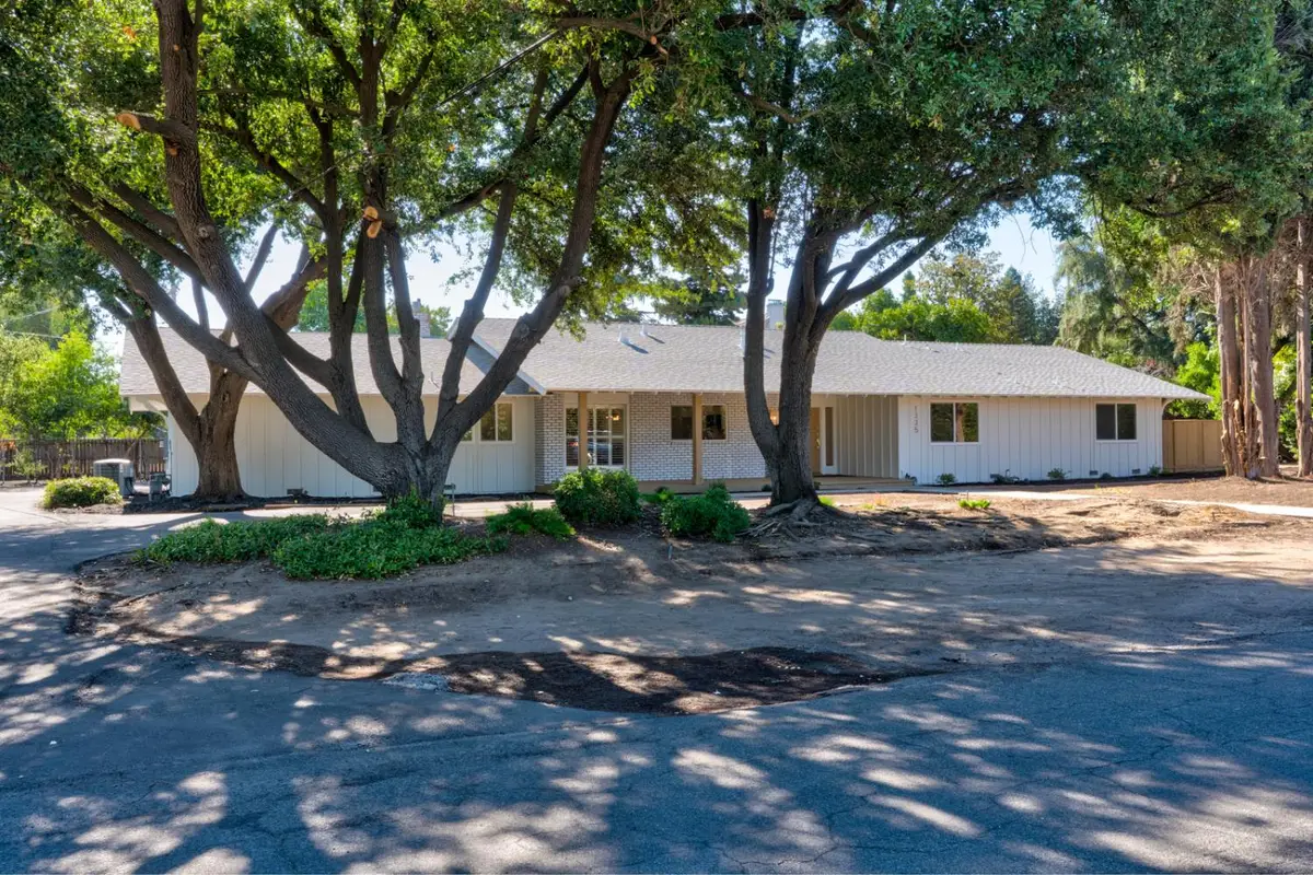 1335 S Waverly Lane, Fresno, CA 93727 - #1