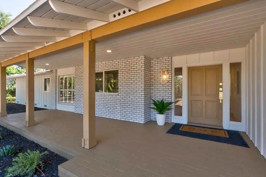 1335 S Waverly Lane, Fresno, CA 93727 - #2