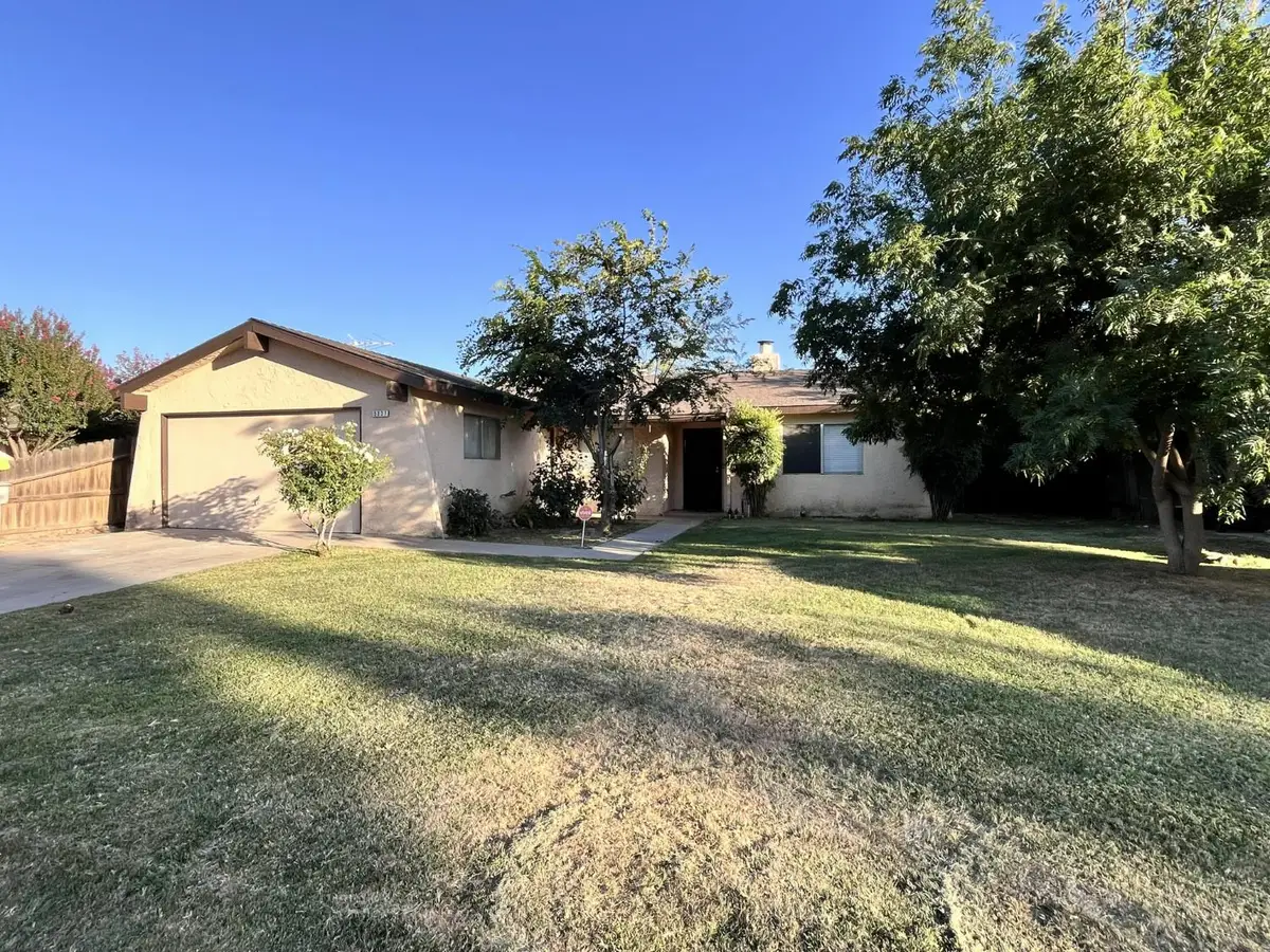 5337 W Richert Avenue, Fresno, CA 93722 - #1
