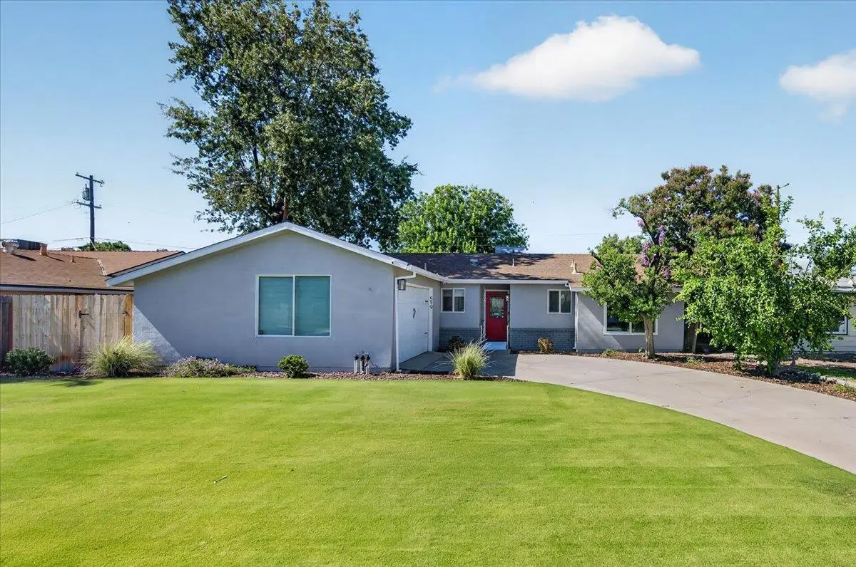 519 San Jose Avenue, Clovis, CA 93612 - #1