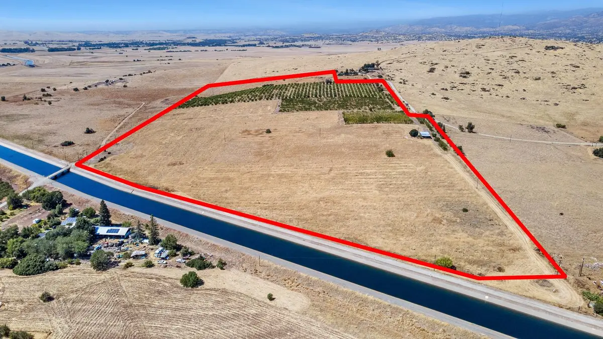 5374 N Zediker Avenue, Sanger, CA 93657 - #1