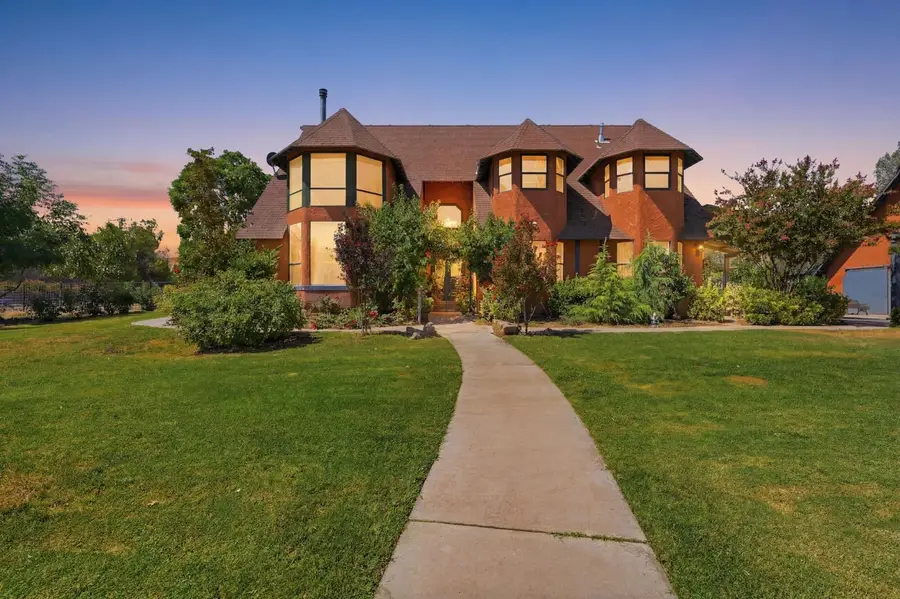 31061 Palm Drive, Exeter, CA 93221 - #2