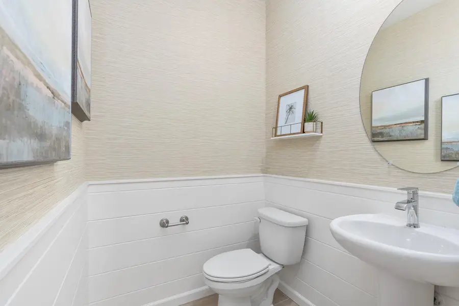 2051 N Redhaven Drive, Fresno, CA 93727 - #3
