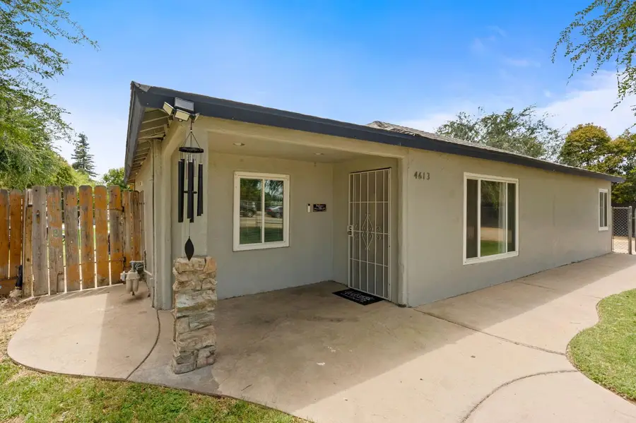 4613 W Andrews Avenue, Fresno, CA 93722 - #2