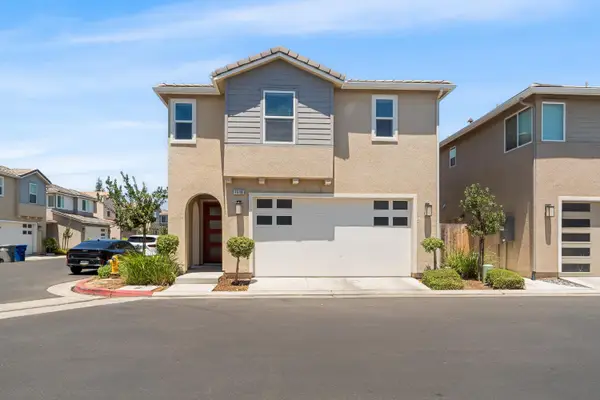 1909 Kelly Lane, Clovis, CA 93611