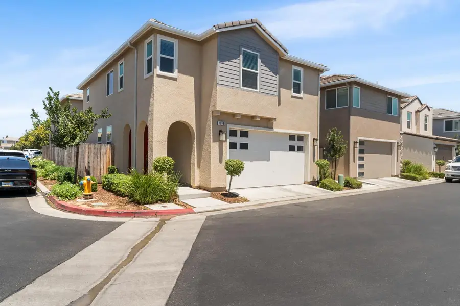 1909 Kelly Lane, Clovis, CA 93611 - #2