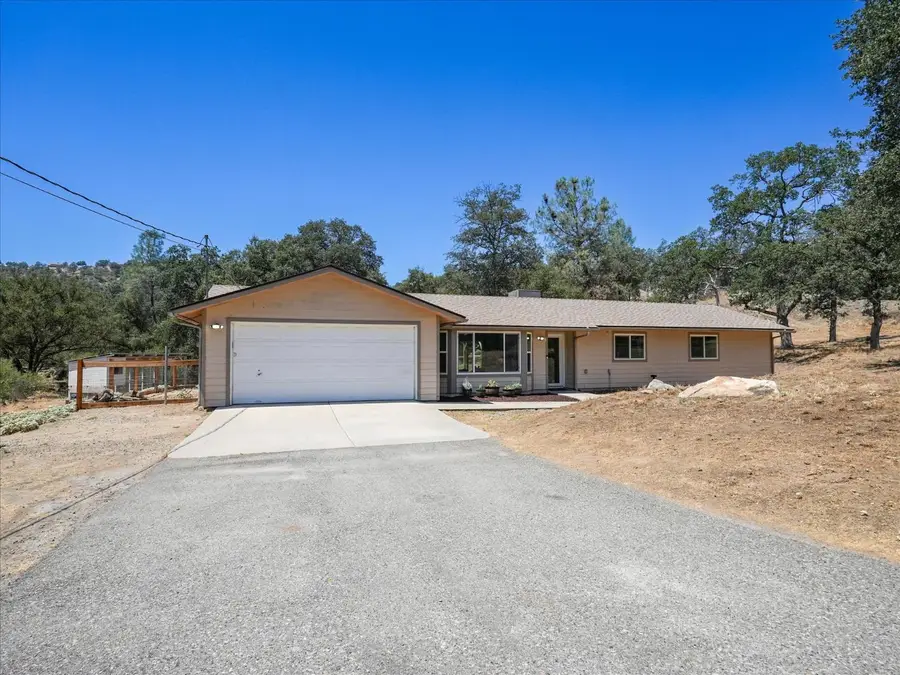 30212 N Dome Drive, Coarsegold, CA 93614 - #3