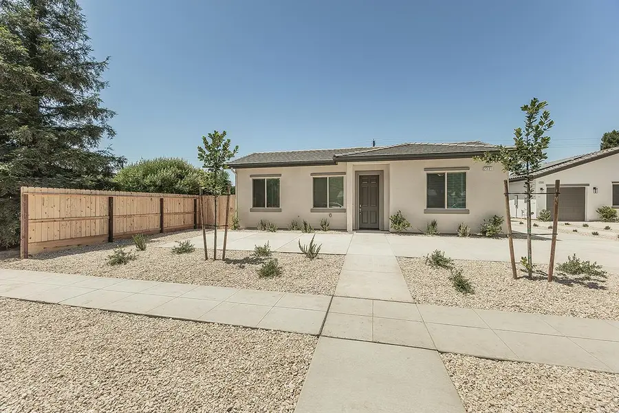 2365 N Arthur Avenue, Fresno, CA 93705 - #2