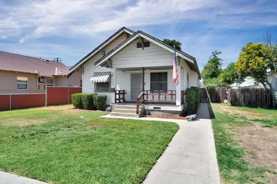440 W Ivy Street, Hanford, CA 93230 - #2