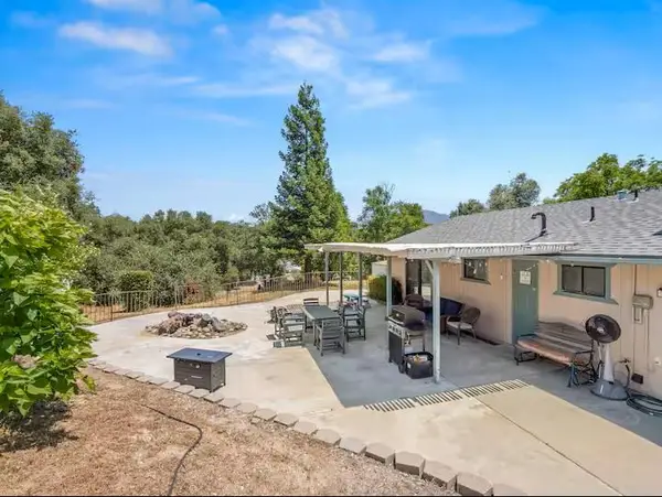 42339 Lulang Lane, Ahwahnee, CA 93601