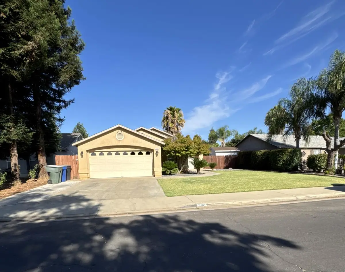 999 Harrison Avenue, Sanger, CA 93657 - #1
